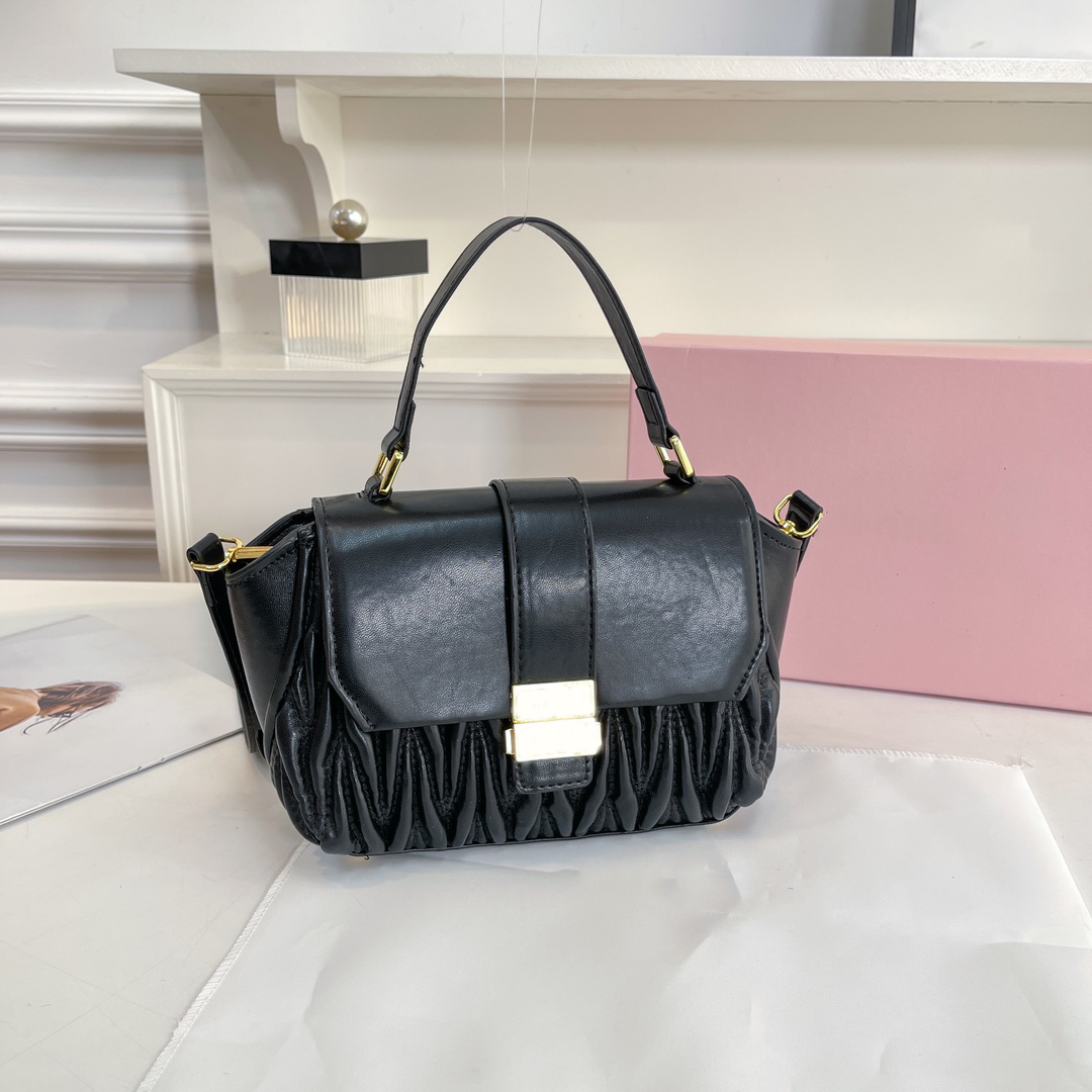Designer Totes Women Handbag Letter Shoulder Crossbody Bag Fashion Casual Sheepskin Mini Tote With Box And Fast Shipping-image-831569554