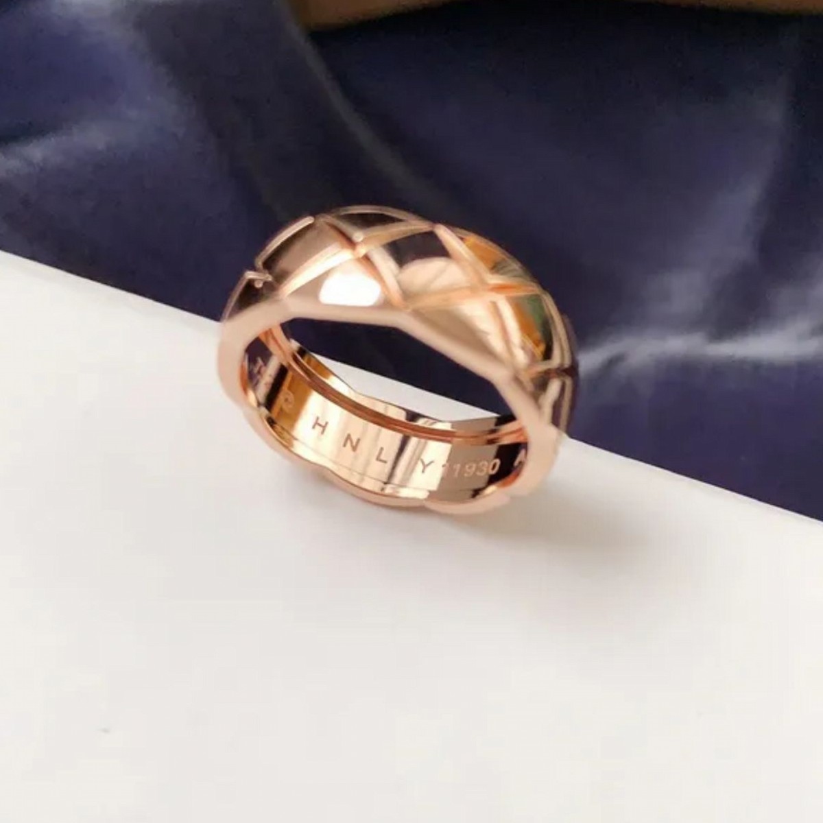 High polished 4mm 6mm 10mm original branded pineapple grid girl 18K Gold Silver Rose Stainless Steel diamond thin wide Ring Women men wedding Jewelr