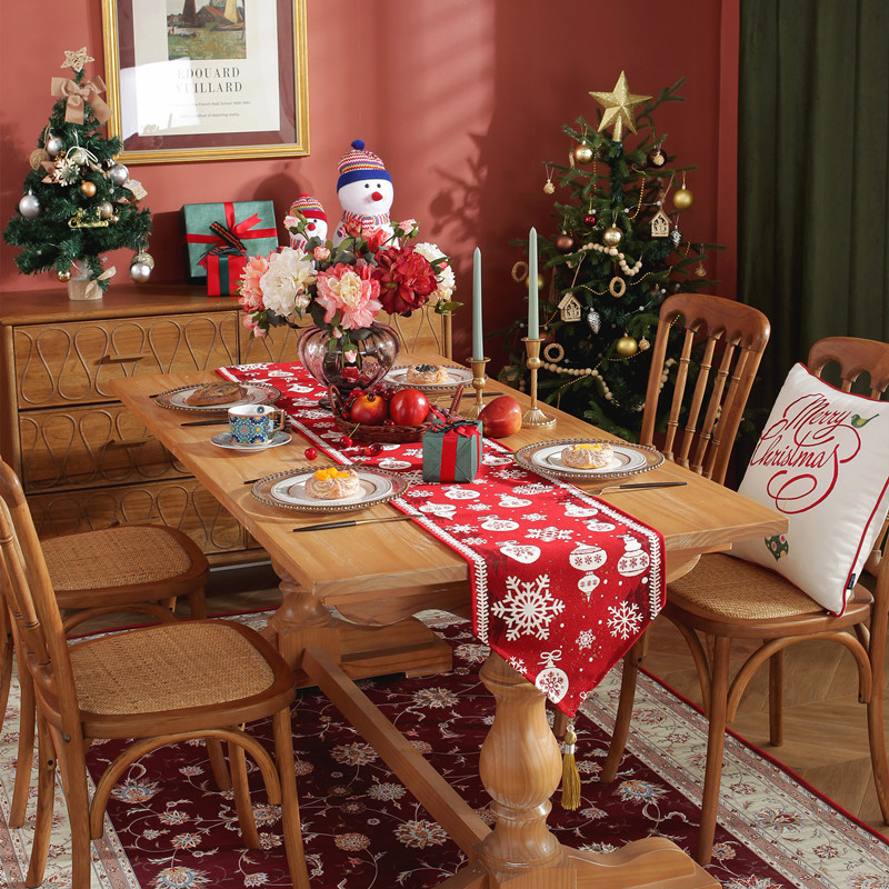 Chemin de table à franges avec motif chapeau de Noël 2025 pour table, chevet, armoire, serviette de couverture