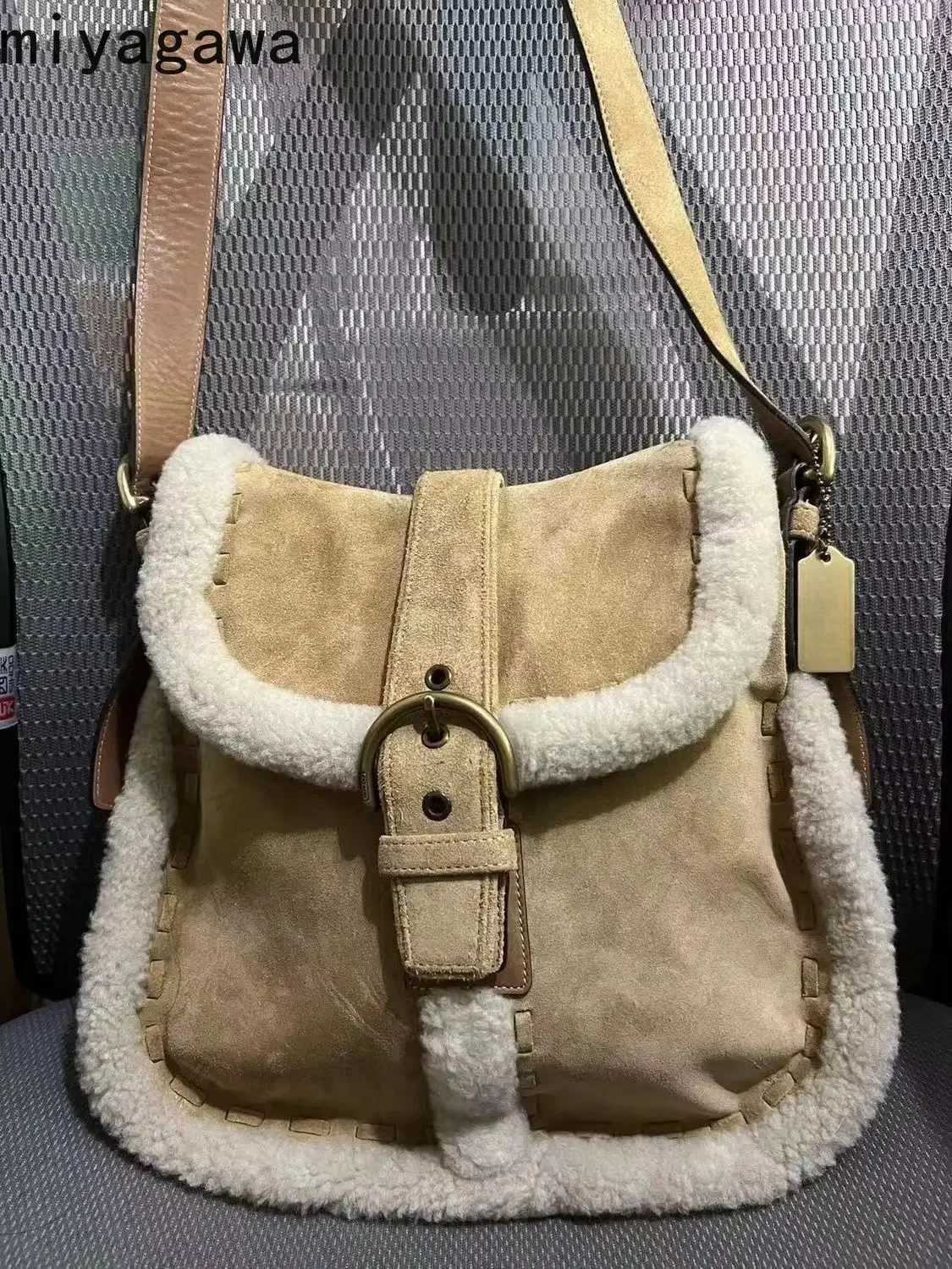 Miyagawa Autumn Winter Sheepskin Womens Retro Style Small New Suede Plush Cross Bag Z241210
