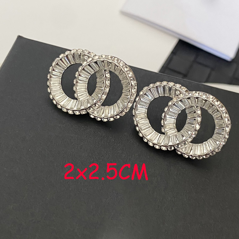 High Grade 18K Gold Plated 925 Silver Luxury Earrings Designers Letters Stud Geometric Famous Women Round Crystal Rhinestone Pearl Earring Wedding P