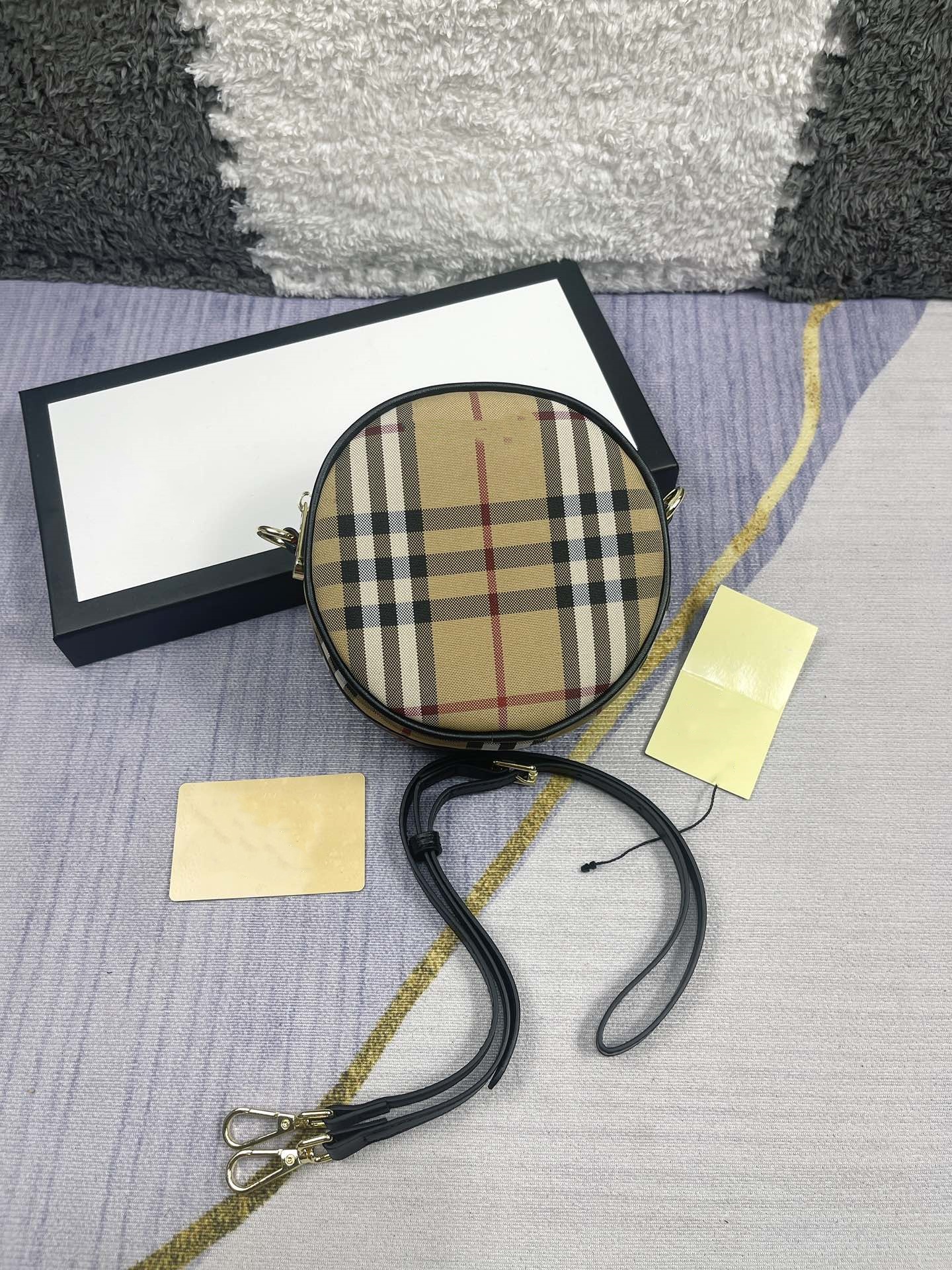 10a pour enfants Sac à épaule 2025 Nouveau enfant Sac Kid Pourses Baby Handbag Portefeuille Luxury Child's's Day de l'école de Noël École d'ouver