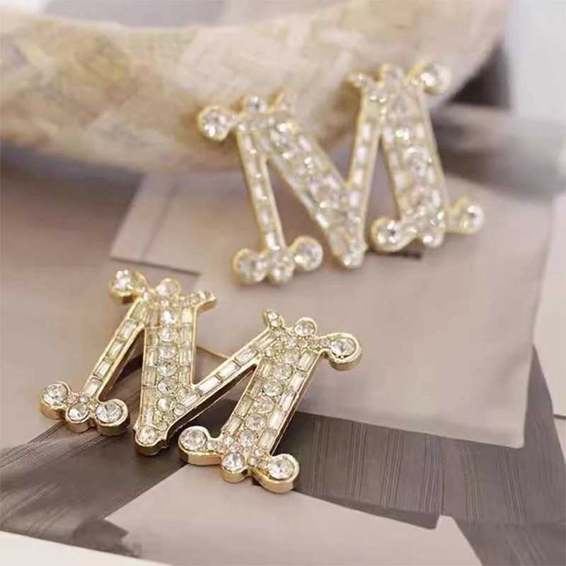 Pins Brooches Womens Charm Brooch Jewelry Fashion Crystal Zircon M Letter Brooch Necklace Collar Pin Party Jewelry Backpack Accessories H241213-image-1038726370