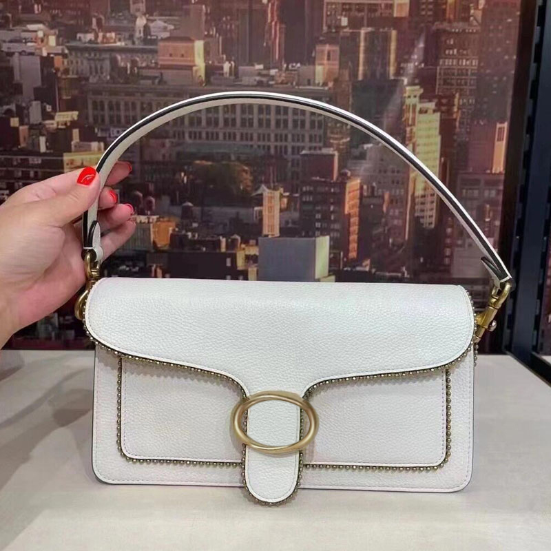 Designers Tabby Sacs d'épaule femmes Embrayage de luxe blanc crossbodybag à main célèbre rabat Bumbag Fashion Bacchus Letter Classic Underarm Env