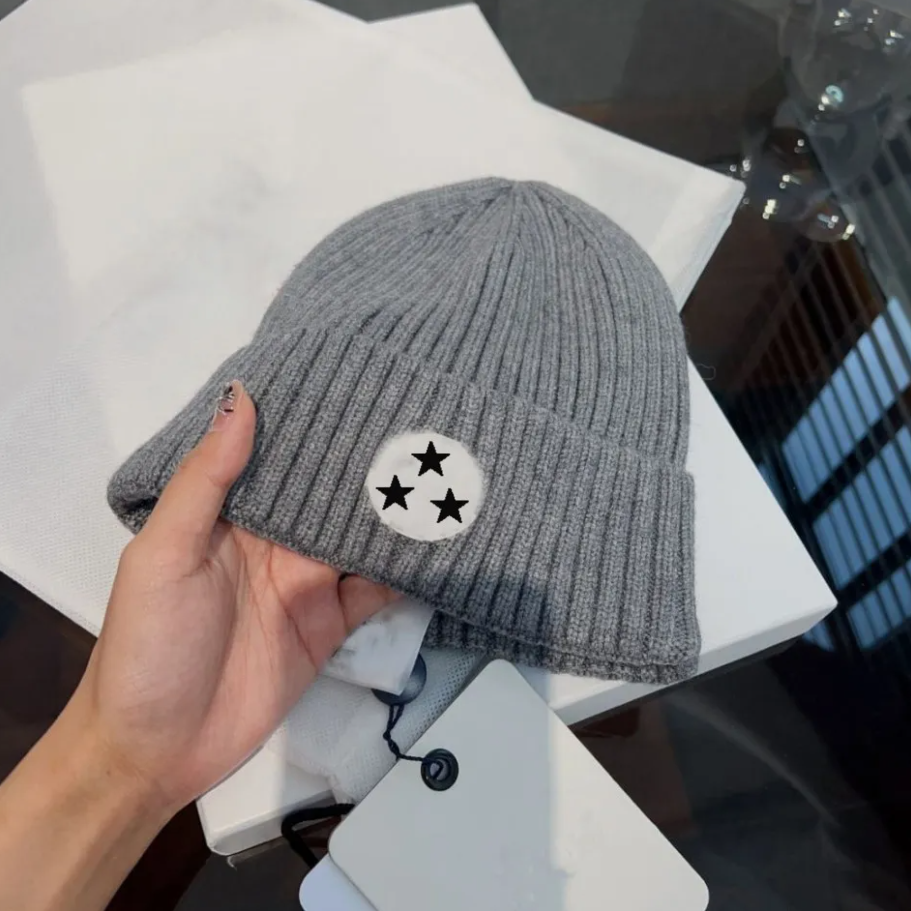 Designer Boneie Men Bonnet Femmes Hiver Sortie Spring Sortie Tricot Tricoted Hot Style Craft Cape Fashion Classic Bonnet Girl Boy Casquette Femme