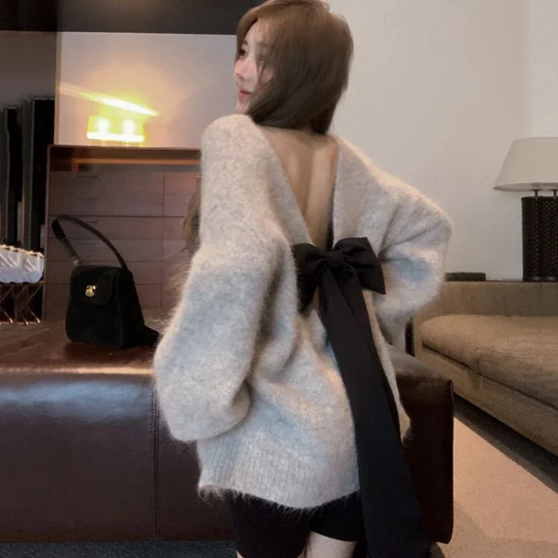 Oversized Knitted Sweater Women Bow Backless Autumn Winter O Neck Sexy Fashion Pullover Female Sweet Jumper Casual Chic Top 241220
