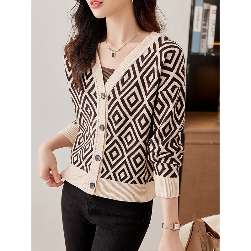 autumn and winter ins womens fashion temperament slim fit sweater knitted cardigan jacket trend 240821