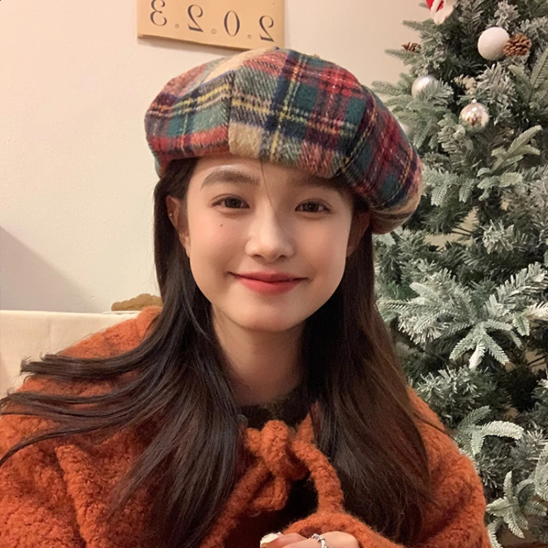 Retro Contrasting Color Plaid Berets Caps for Women Spring and Autumn Atmosphere Niche Versatile Cloud Octagonal Hats 241226