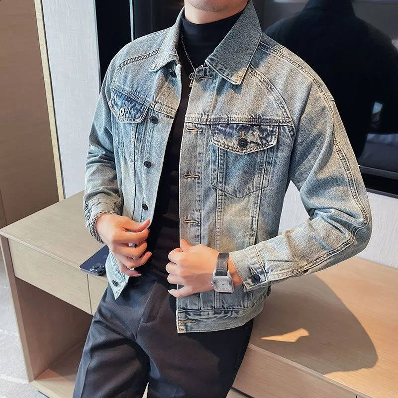 Denim Jackets Man Short Autumn Cowboy Coat for Men Casual Slim Light Plus Size Cowgirl Washed Y2k Rock Korea Trendy on Board L S 241224