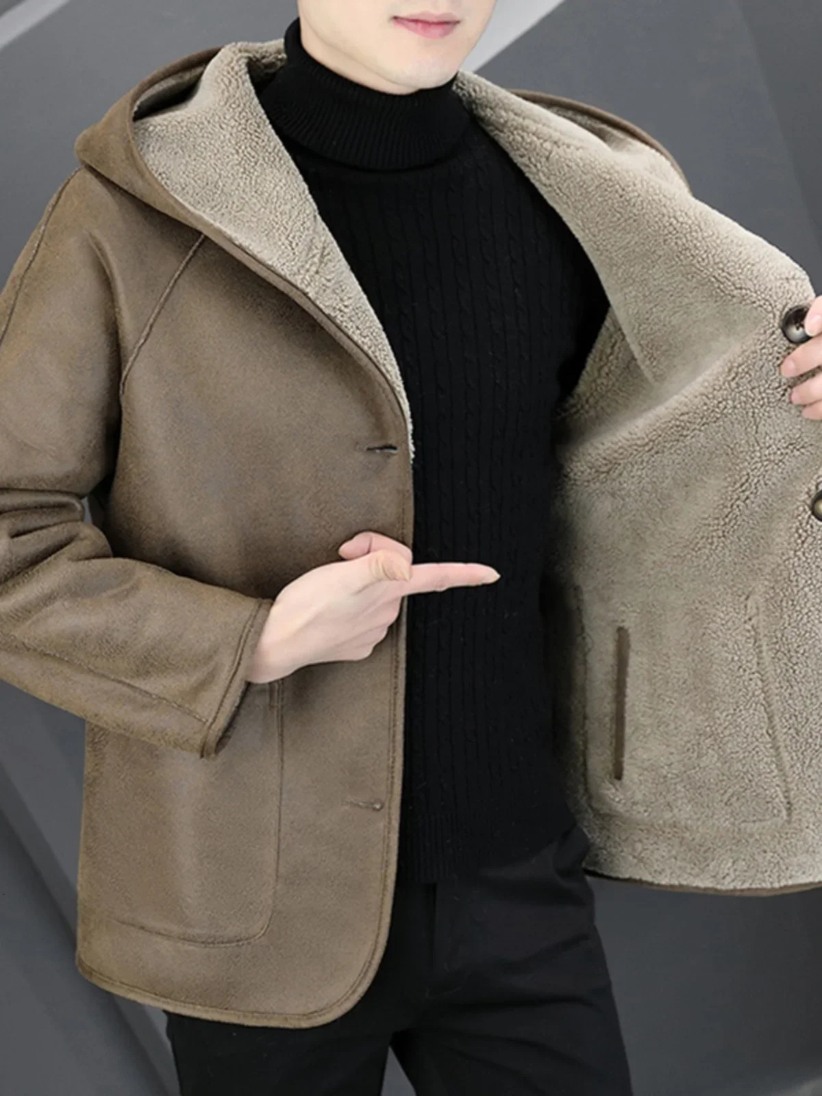 2024 Men Autumn Winter Fur Hooded Coats Male Faux Lambswool Jackets Mens Loose Thick Warm Overcoats G632 241223Z