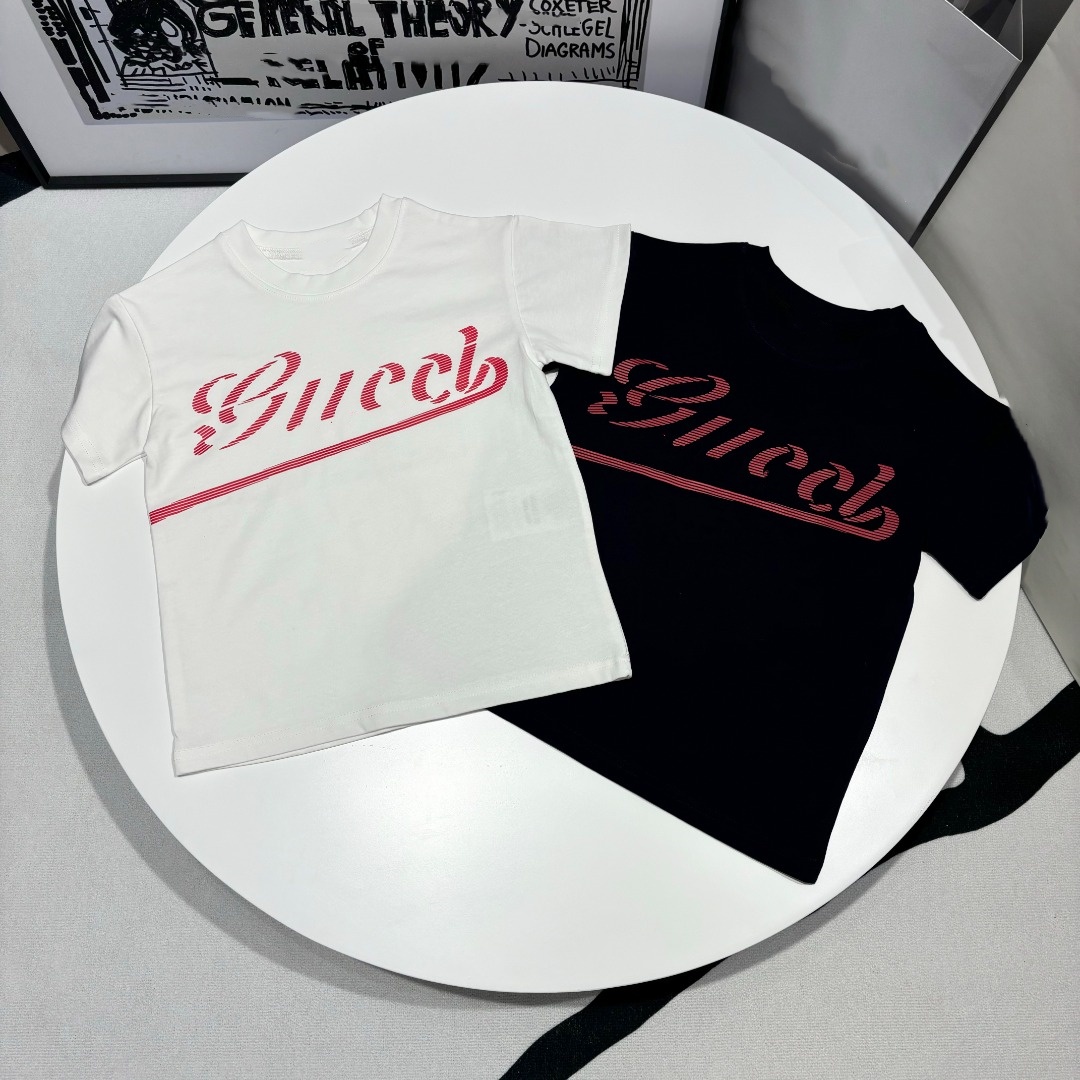 2025 Luxury baby TShirt kids designer TShirts kid t-shirt Summer Fashion Casual with Brand High Quality Designers t shirt Children's Day vac-image-802935229