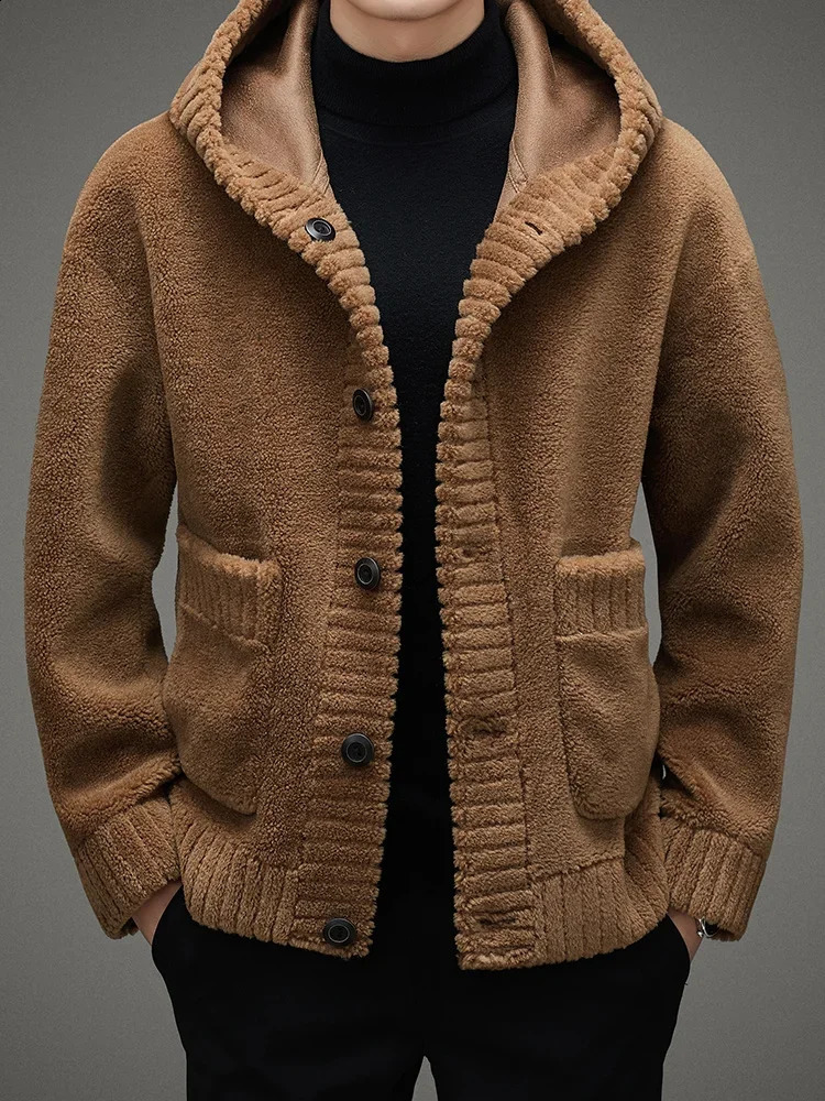 2024 Winter Mens Fashion Sheep Shearing Fur Coats Male Solid Warm Hooded Jackets Men Genuine Wool Overcoats F452 241223Z