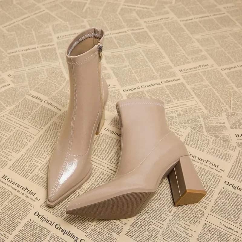 Autumn Womnens High Heel Ankle Boots Winter Plus Velvet Pointed Toe Chunky Heel Chelsea Boots for Women Heeled Sheos Dress 241227