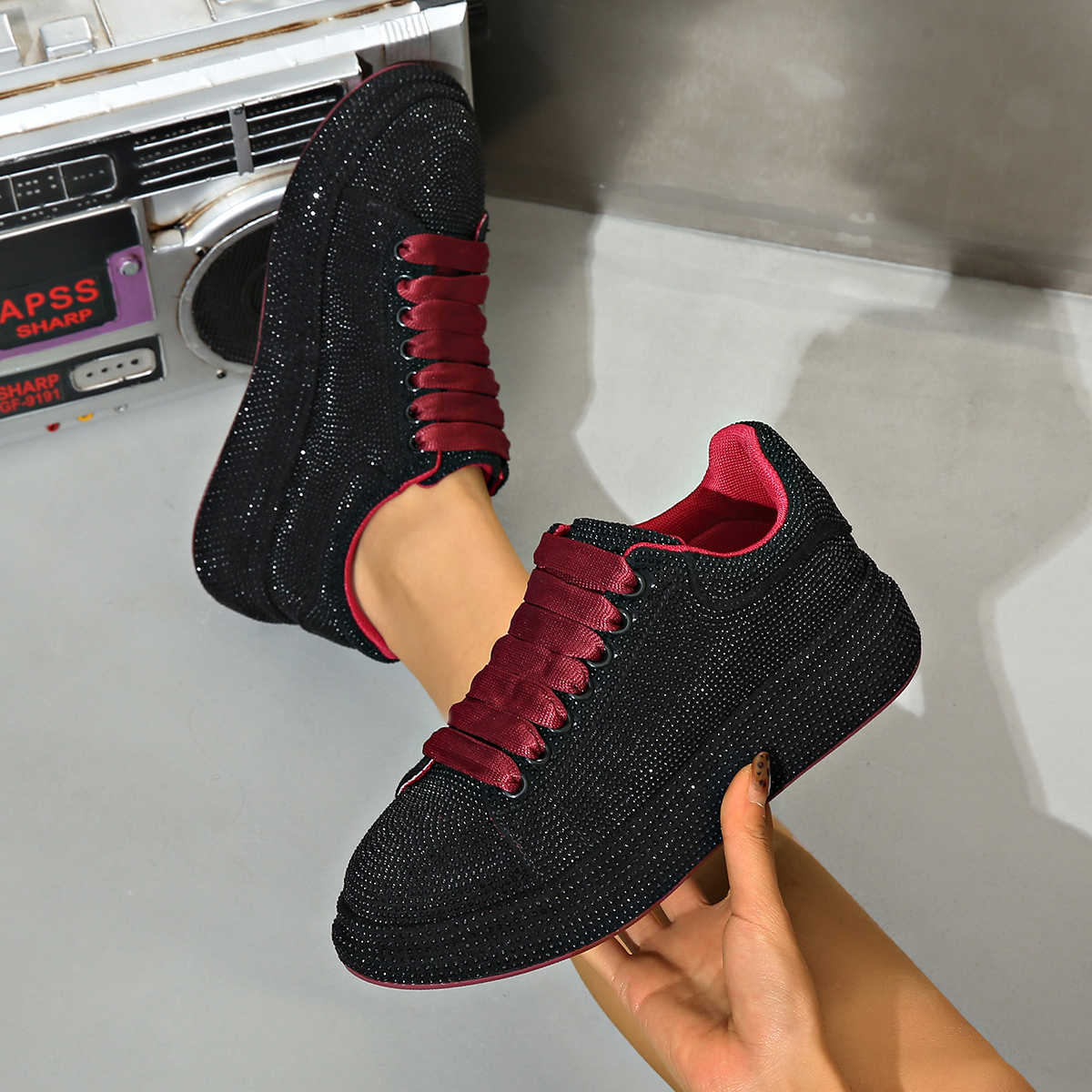 Women's Luxury Shoes Full Diamond Women Sneakers Shiny Water Diamond Flat Bottom Designer Platform Shoes Sparkling Outdoor non slip casual shoe