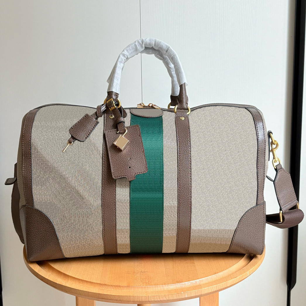 Sac polochon designer bagages femmes sacs à main de luxe dames mode classique grande capacité bagages double lettre sacs de voyage avec sac à pou