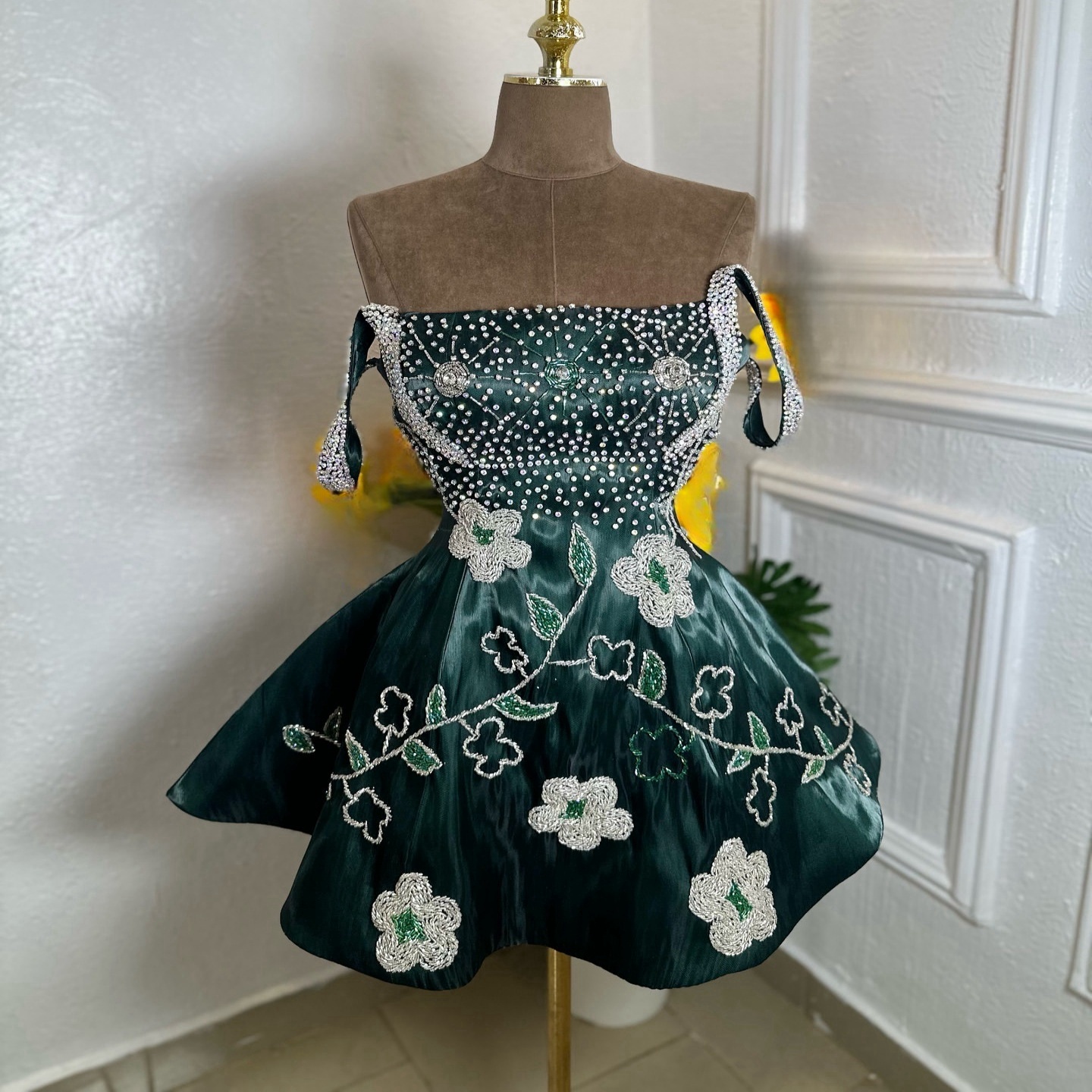 Dark Green Cocktail Dresses Prom Evening A-line Beaded Crystals Satin Mini Short Party Graduation Homecoming Birthday Holiday Club Gowns Dress