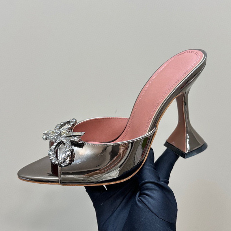 Bow Crystal Embelli les talons hauts 9,8 cm High HEEL Sandales sans dos femme de luxe Designer Sling Sandales Robe de soirée Sunflower Chaussures