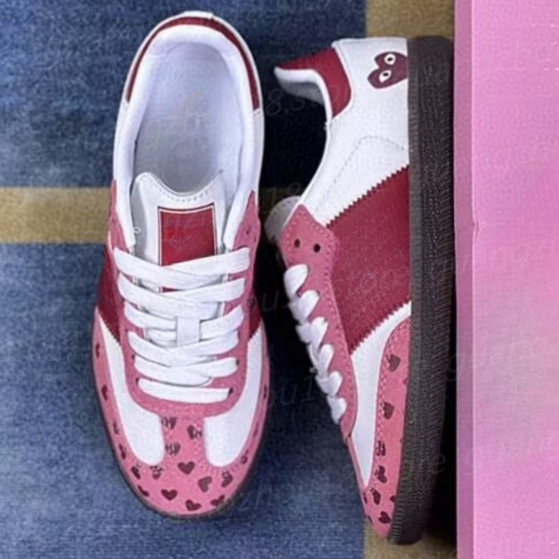 Fashion Designer Sneakers with Pink Hearts Pattern Women&#039;s Summer Sports Shoes with Red Stripe 27143-image-998540041