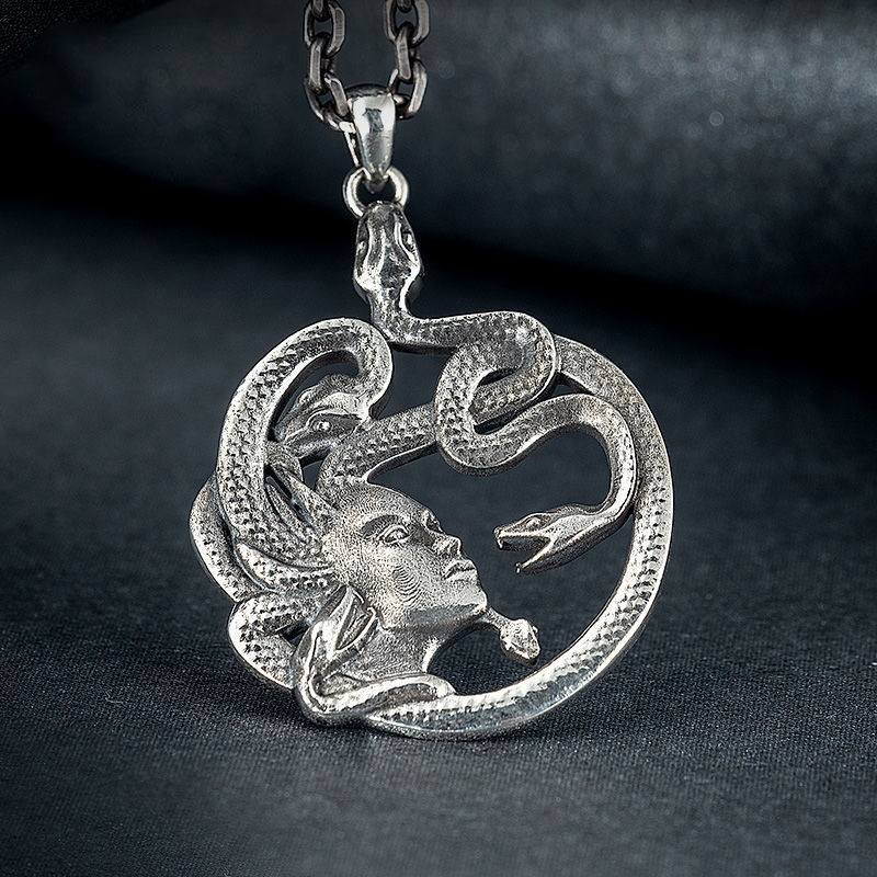 2021 Trend Necklace Retro Unique Ancient Greek Mythology Medusa Pendant Men and Women Fashion Punk Amulet Jewelry