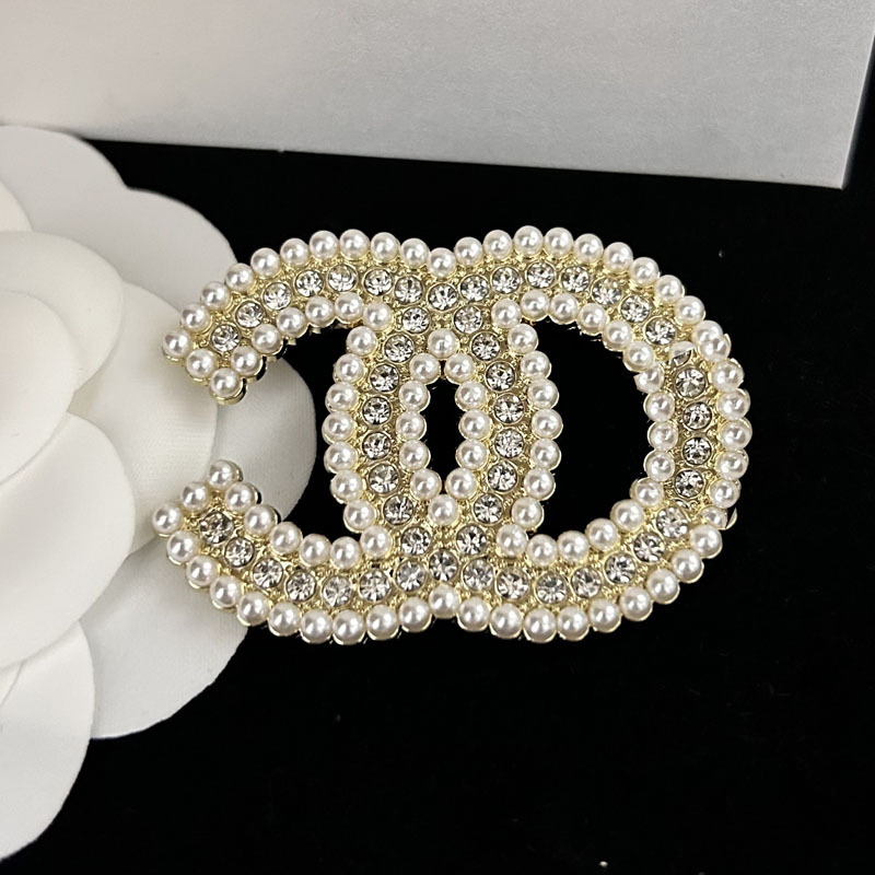 Luxury Brand Designer Brooch Letter Pins Brooches Couples Individuality Rhinestone Suit Pin Jewelry Accessories-image-999006982