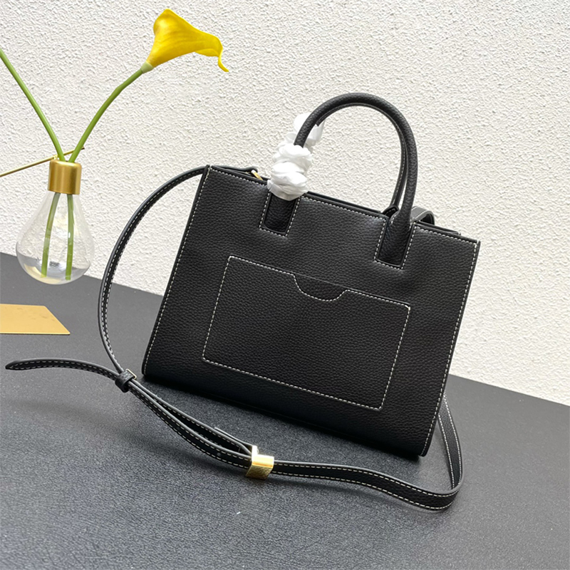 Luxury handbag Designer Totes bag Genuine leather for man women fashion messenger shoulder bag High quality large Classic Travel Slanted shoulder-image-999304013