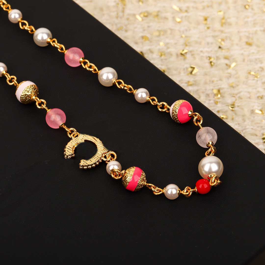 Collier pendentif charme avec perles de coquille blanche Colorful Perles couleur avec une chaîne d'extension avec une boîte de tampon PS6093