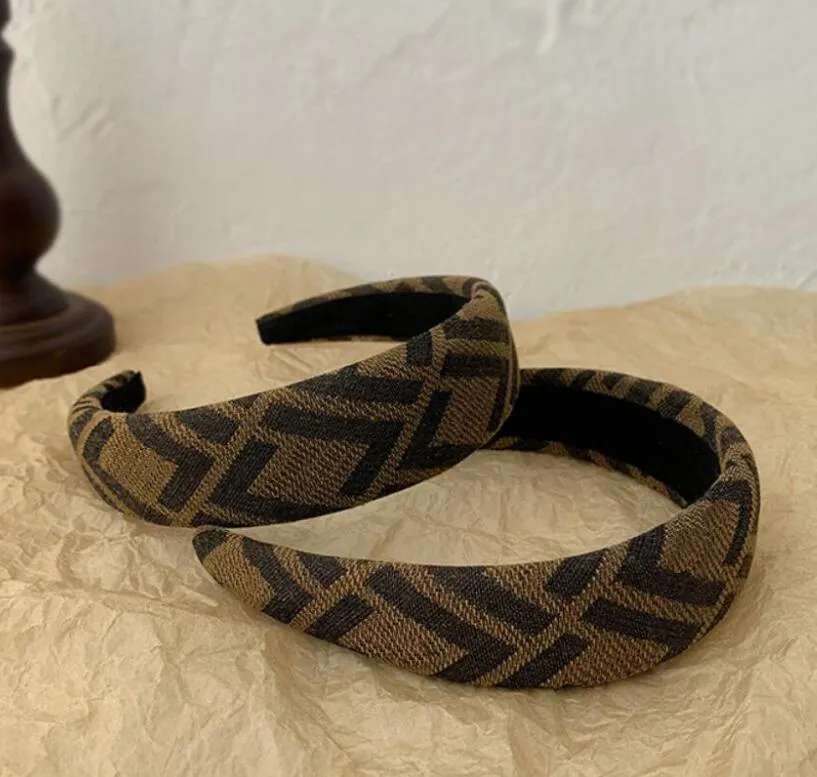 Vintage Brand Designer Letter Printing Headbands for Women Wide-brimmed Thicken Spring HairBands HeadWrap Cloth Fabric Headwear Street Fashion He-image-1033493507