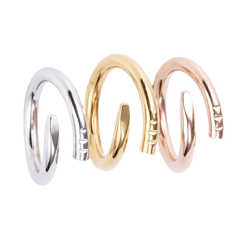 Anneau de créateur mode Unisexe Men Skull Femmes Anneaux Nail Sliver Gold Love Band Bijoux