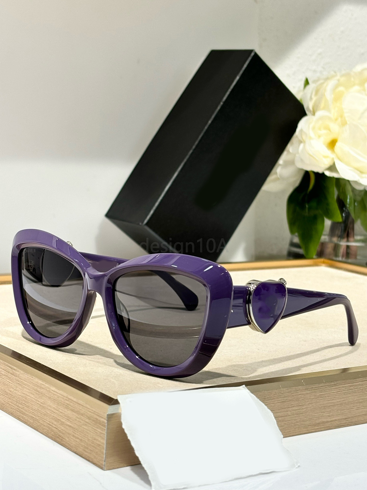 Designer channellls Sunglasses for women Classic oversize Eyeglasses square frame Outdoor Beach Sun Glasses heart Optional Pearl frame-image-999898799