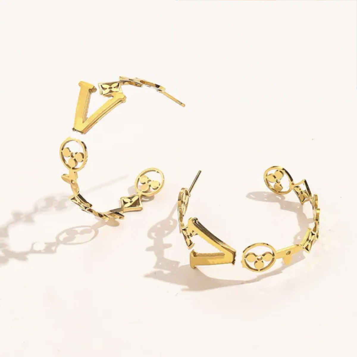 Original luxury designer large V flower hoops drop dangle stud 316L Stainless Steel 18k Gold women letter logo engrave earrings girls wedding jew-image-999848813