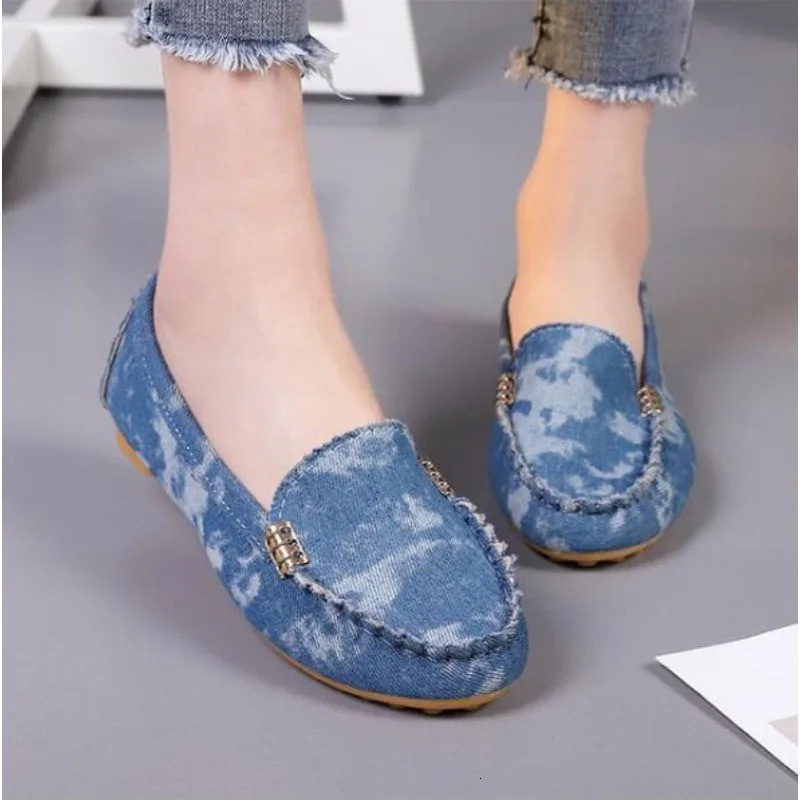 Fashion Casual Flat Shoes Spring Autumn Loafer Women Slips Soft Round Toe Denim Flats Outdoor Sports Plus Size 35-4 0f5d