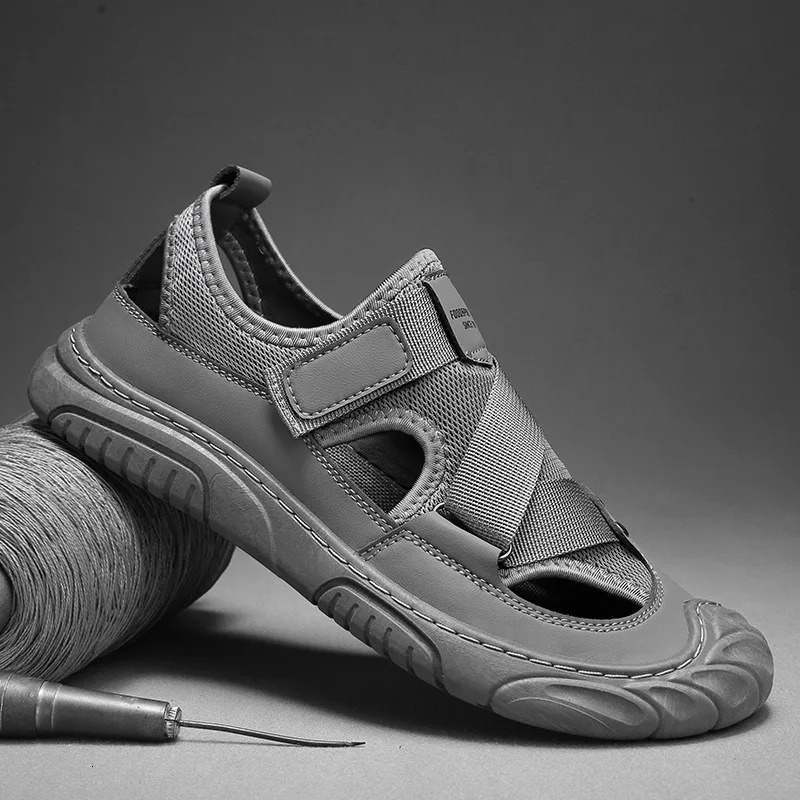 Sandales pour hommes Mesh Sandales décontractées respirantes 2024 Chaussures de plage confortables Sandales pour hommes Sandales de la plate-form