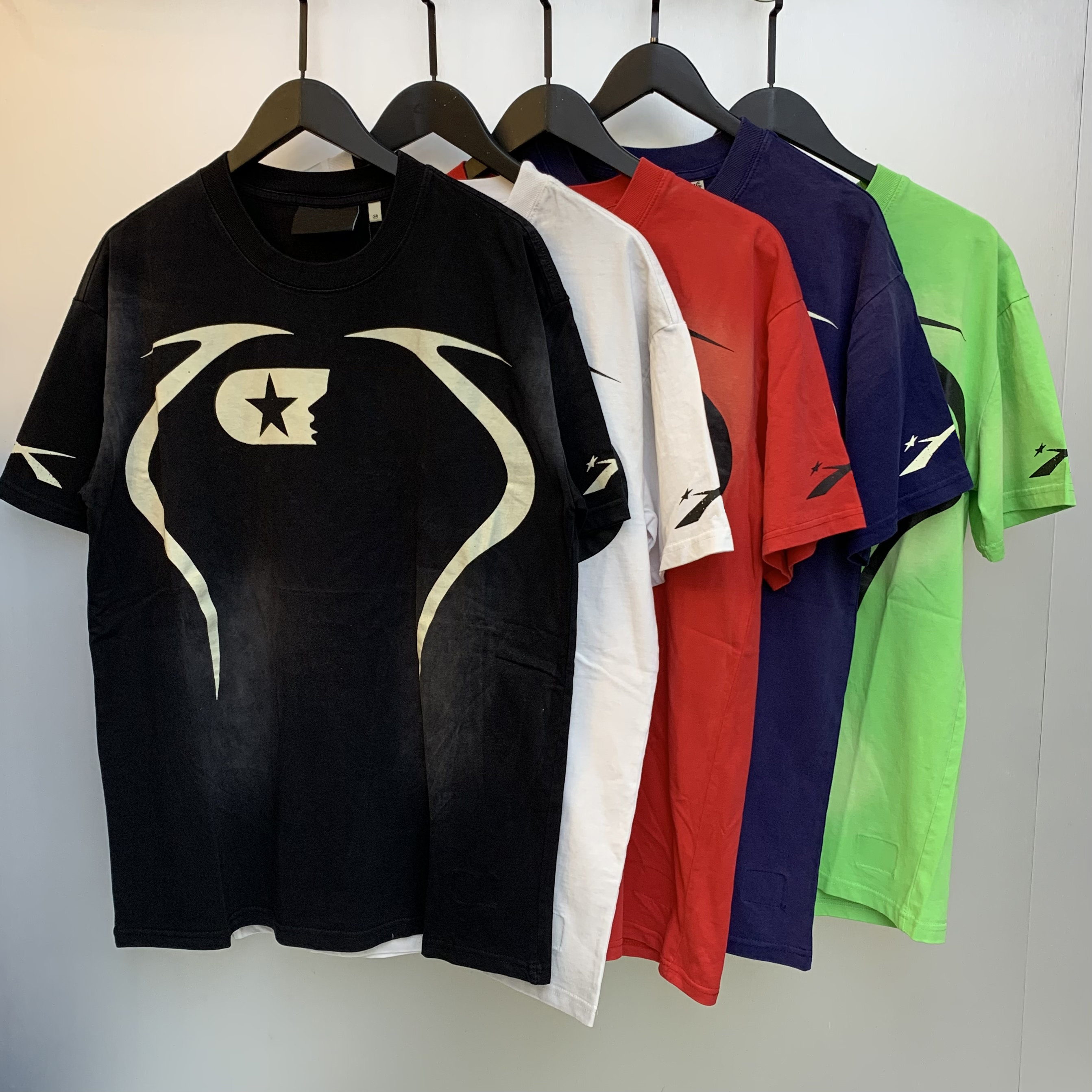 NOUVEAU TSHIRT SUMBRE MOMMES MENSEMENTS DÉCONNEURS FEMMES T-shirts Tops Coton Tshirts Vêtements Polos Côtes de haute qualité