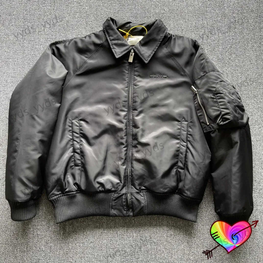 Men's Jackets Black 1017 ALYX 9SM Jacket 2022 Men Women 1 1 High Quality Metal ALYX Coats Zipper Cloth Label Varsity College Jackets T240713