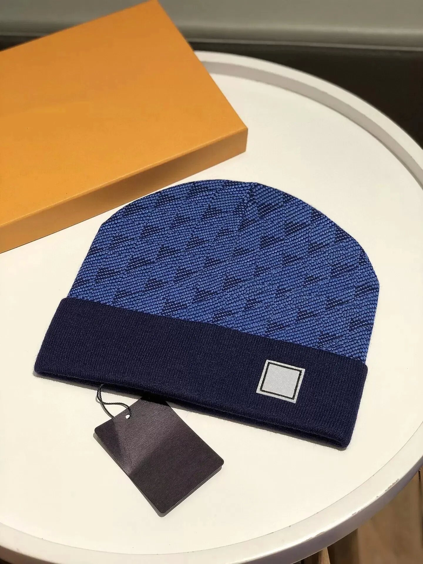 Fashion Designer hats Men's and women's beanie fall winter thermal knit hat ski fashion bonnet High Quality plaid Skull Hat Luxury