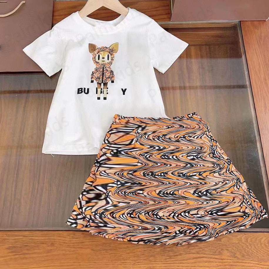 Designer en deux pièces ensembles de luxe enfants vêtements filles garçons tshirt 2 actions costumes de qualité supérieure enfants 100% coton che