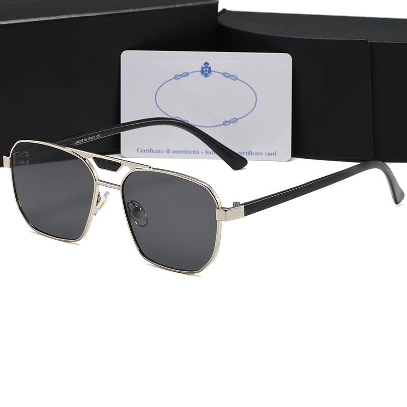 Top luxury Sunglasses designer womens Mens Wearing fashion hot selling senior Eyewear For Women eyeglasses frame Vintage Metal Sun Glasses