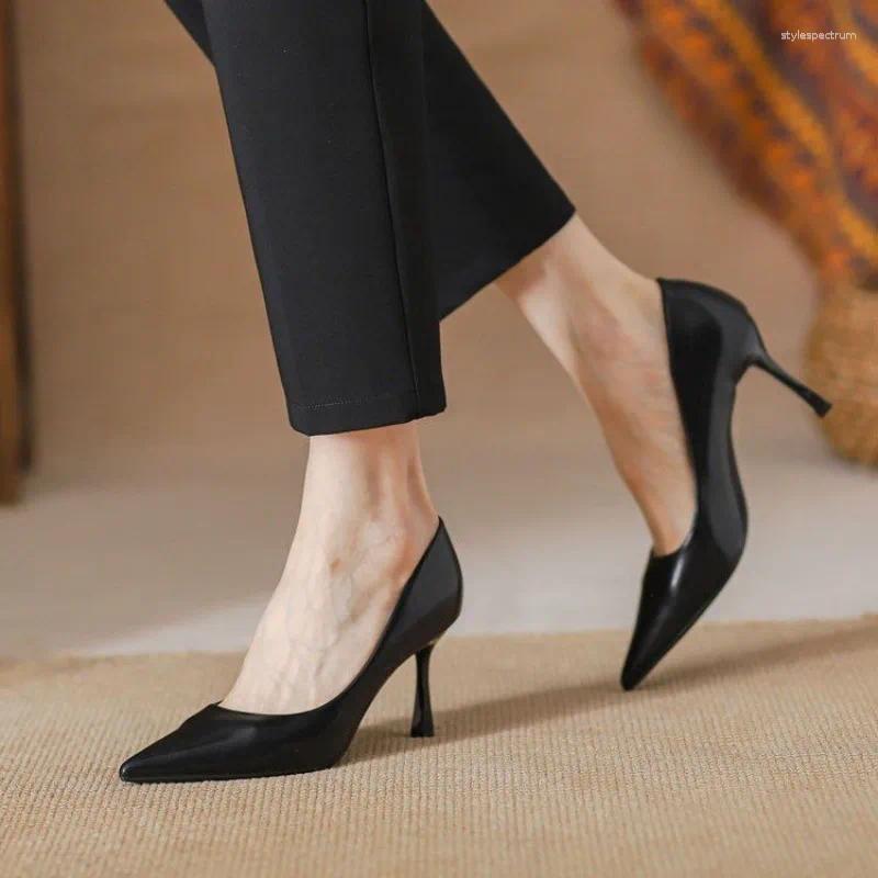 Chaussures habillées de style français talons hauts 2024 Breatte confortable travail professionnel pointé