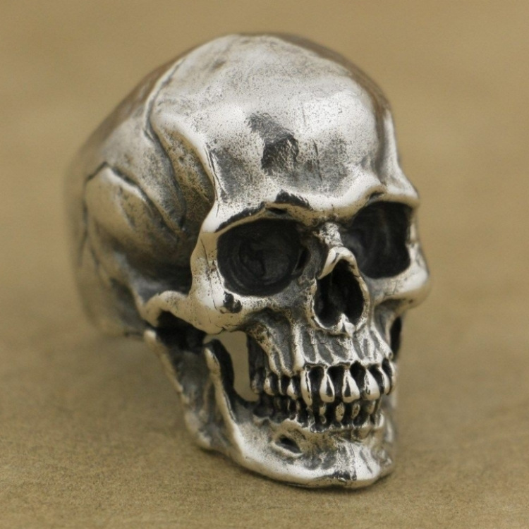 E-commerce transfrontalier de vente chaude nouvelle Retro Crack Skull Skull Ring Ghost Whom Ins Wholesale