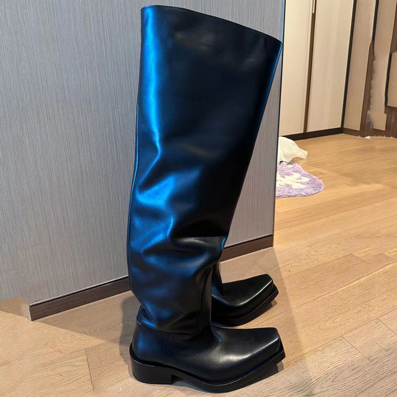 Women NEW Cunky Plaorm Black Long 2023 Autumn Leater Over Te Knee Boots Woman Slip on Tick Boom Motorcycle Soes M260805
