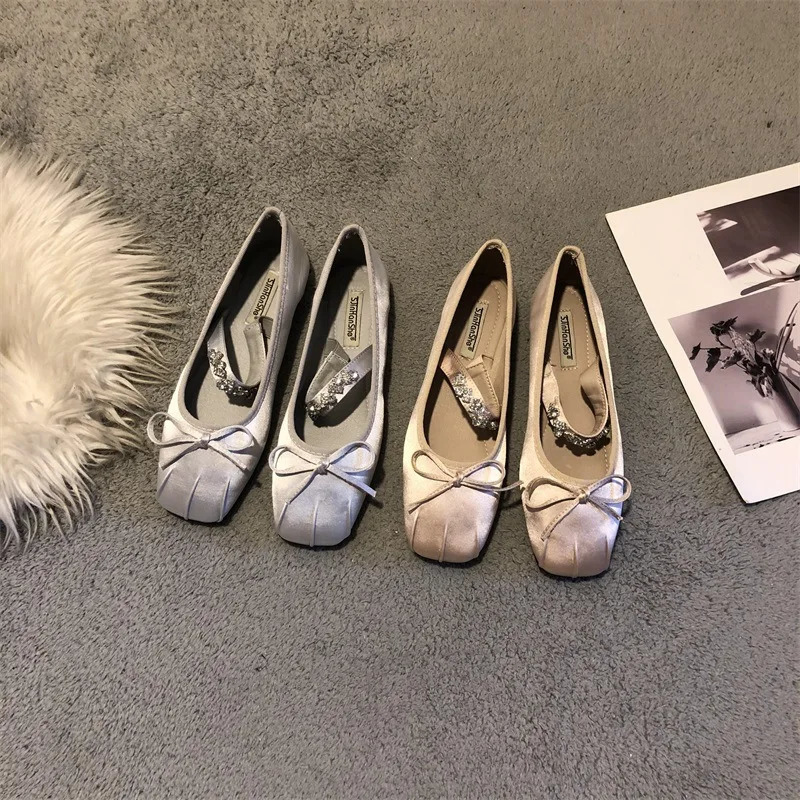 2024 Toe carré Ballet de bouche peu profonde appartement pour femmes décontractées chaussures de sport modis pour femmes danseuse ballet robe mig