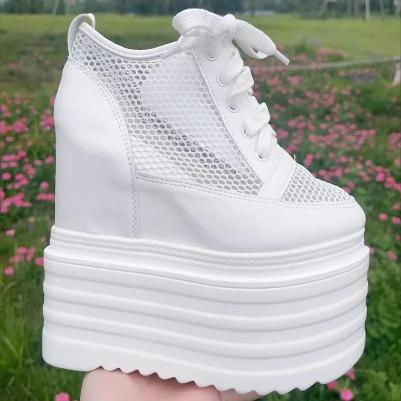 Chaussures de plate-forme féminine en mailles respirantes 2024 Talons hauts d'été 14cm 16cm chaussures de sport pour femmes blancs noirs pour fem