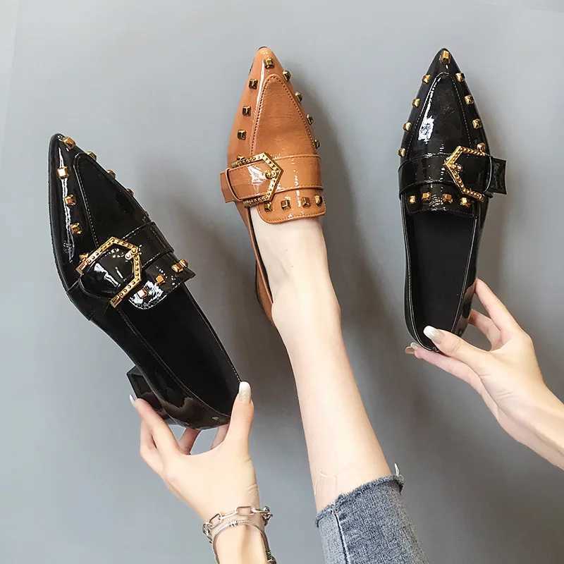 Women's Spring 2024 New Women's Pointed Toe Thick Heels Fashion British Style Loafer Female Slip on Shoes Zapatillas Mujer Q260922