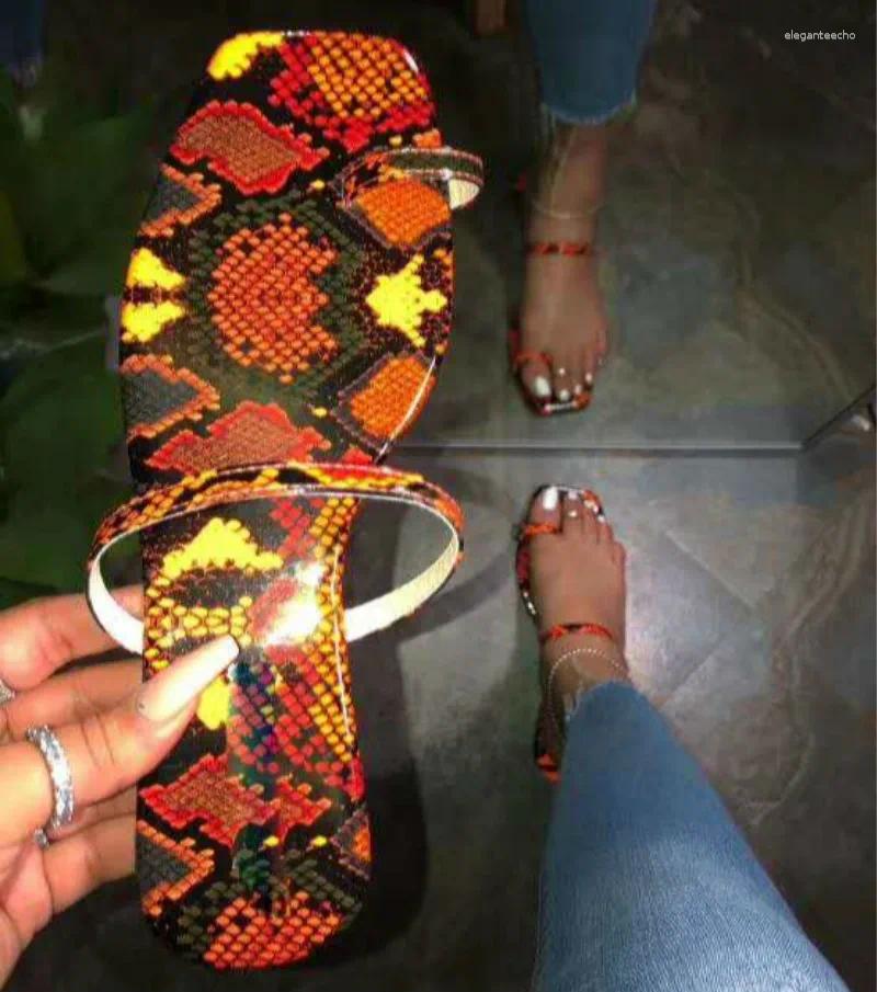 Slippers 2024 Summer Flat Bottom Non-slip Beige Flip Flop Spring Women Snake Toe Ring Sandals Outdoor Wild Slides