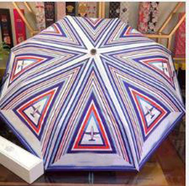 Designer Black Umbrella Fashion Umbrella Light Luxury Sun Umbrella Digital Printed Gift Three fold Sunshade Umbrella M260302-image-1095984788