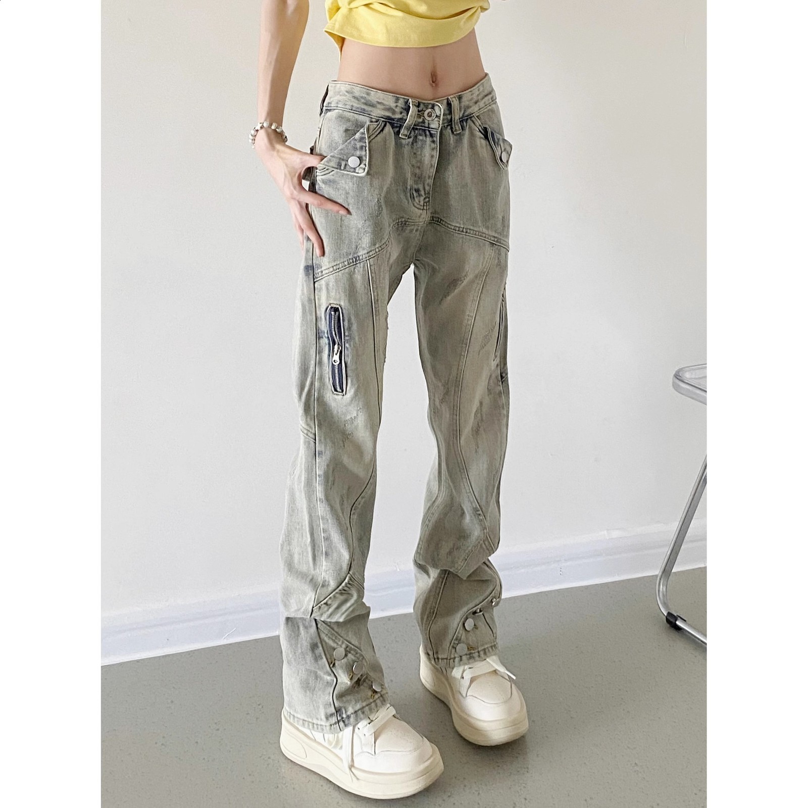 Mens Jeans Men Denim Pants Wide leg trousers Wholesale Side Button men clothing 230920