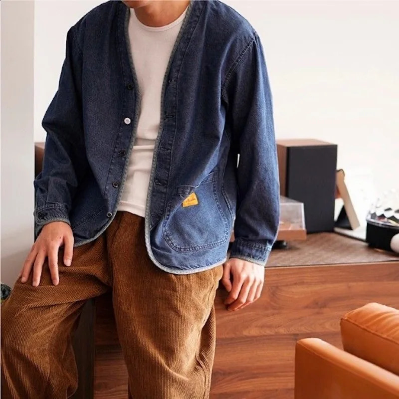 Veste en V Vintage Veste en jean pour hommes Street Street Couleur solide Cound Casual Denim Shirt Spring and Automne Single Breasted 240722