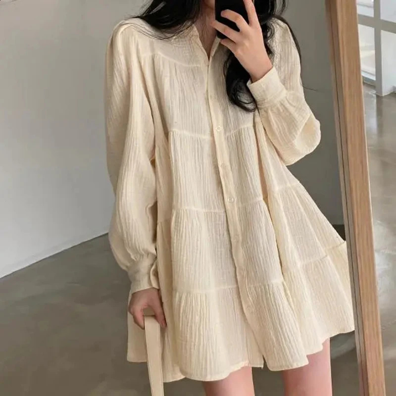 Robe de chemise coréenne chic Femmes plissées en vrac à manches bulles à côte à côte à côte à manches à manches longues Robe d'école 240722