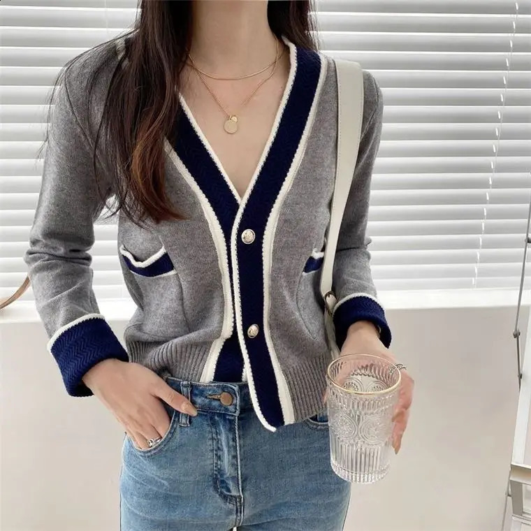 V-neck Single Breasted Loose Short Sleeved Sweater Spring And Autumn Knitting Cardigan Women 240723