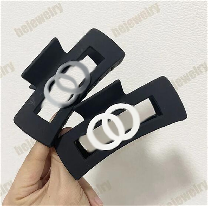 Womens hair clip designer hair accessories black claw clips lady designer hair clips luxury jewelry fashion clamps barrettes black white zb120-image-942347398